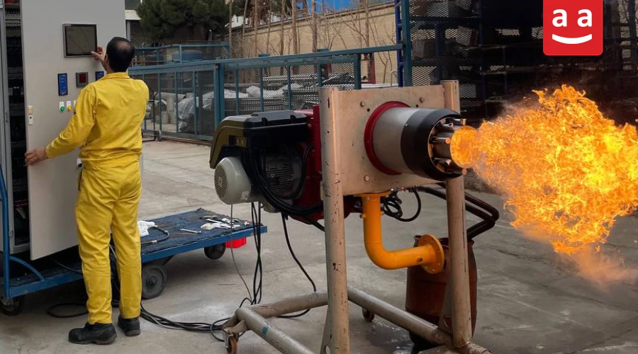 Industrial Oil Burner Guide; Operation, Maintenance, and Selection Tips 10 Oil Flame of Raadman Dual-Fuel Burner | Raadman